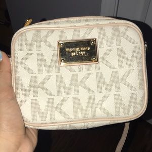 Michael Kors MK logo cross body purse